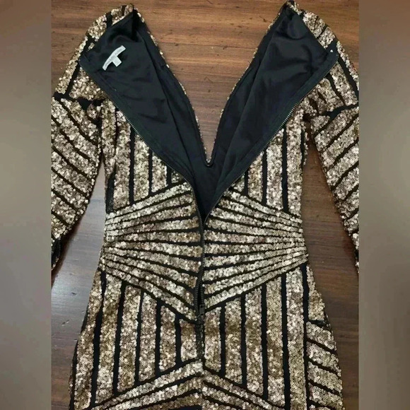 2/$12 Charlotte Russe Sequin Black And Gold Bodycon Dress Size XS Low Cocktail - Picture 8 of 10